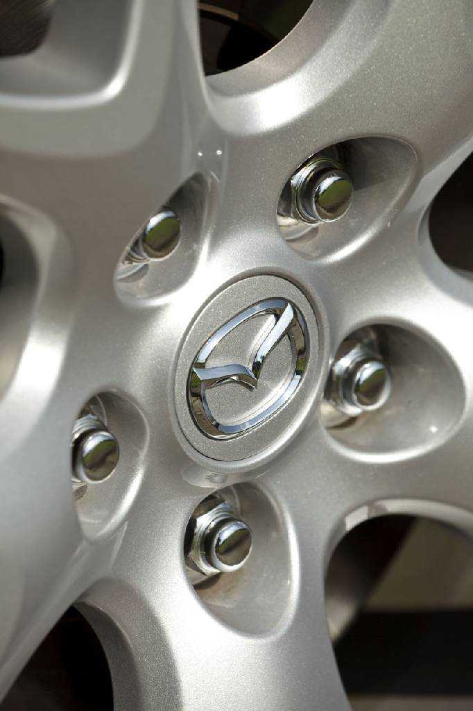 Mazda 3 facelift 2012