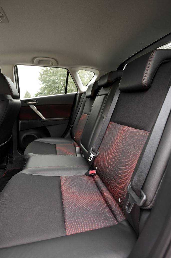 Mazda 3 facelift 2012