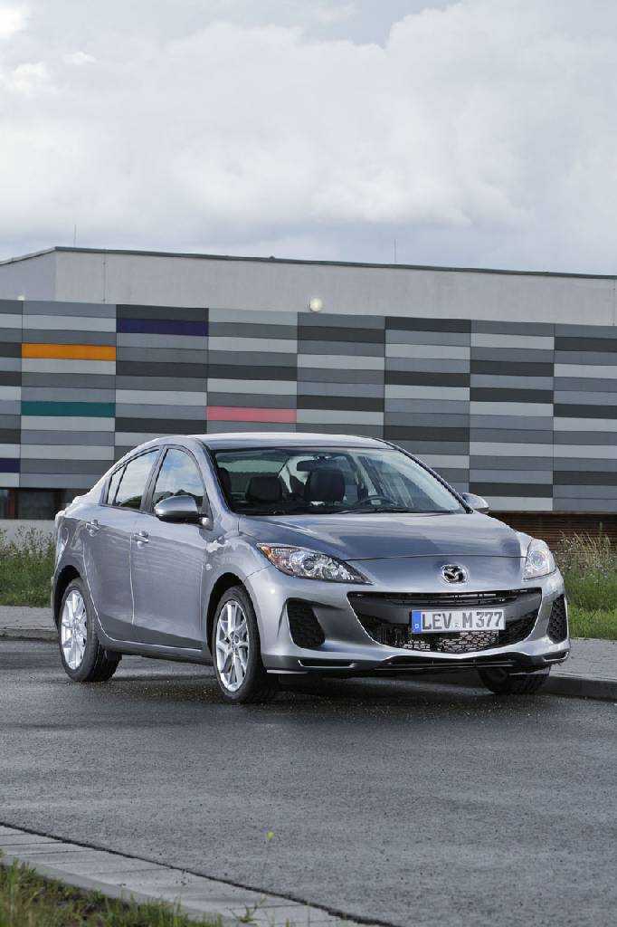 Mazda 3 facelift 2012