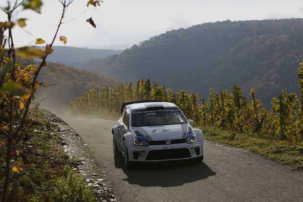 Volkswagen Polo R WRC in prova con Carlos Sainz