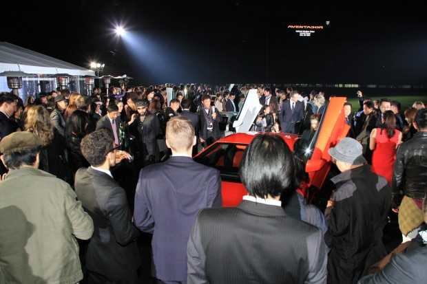 Lamborghini Aventador debutta in Giappone
