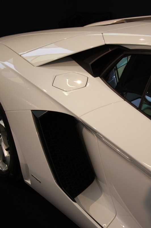 Luxury Time - Motor Show 2011