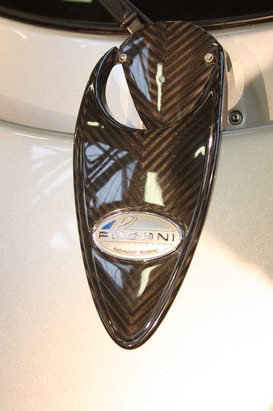 Luxury Time - Motor Show 2011