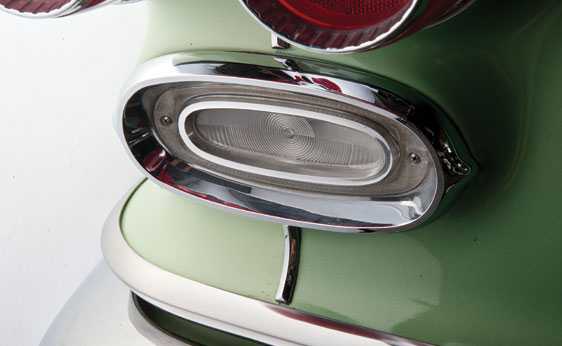 Pontiac Bonneville Super Deluxe Sport Coupe 1958