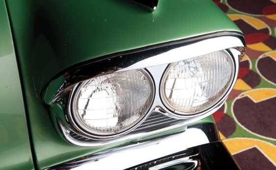 Pontiac Bonneville Super Deluxe Sport Coupe 1958