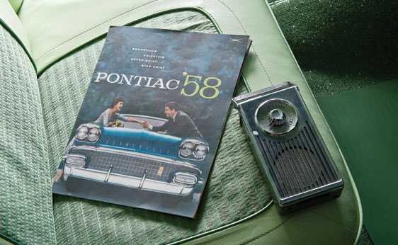Pontiac Bonneville Super Deluxe Sport Coupe 1958