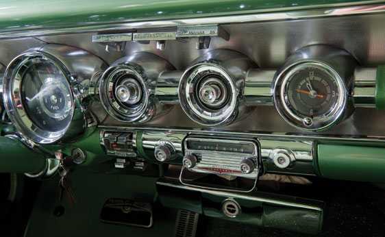 Pontiac Bonneville Super Deluxe Sport Coupe 1958