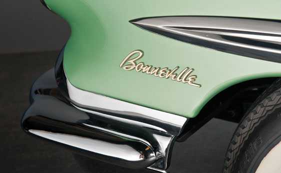 Pontiac Bonneville Super Deluxe Sport Coupe 1958