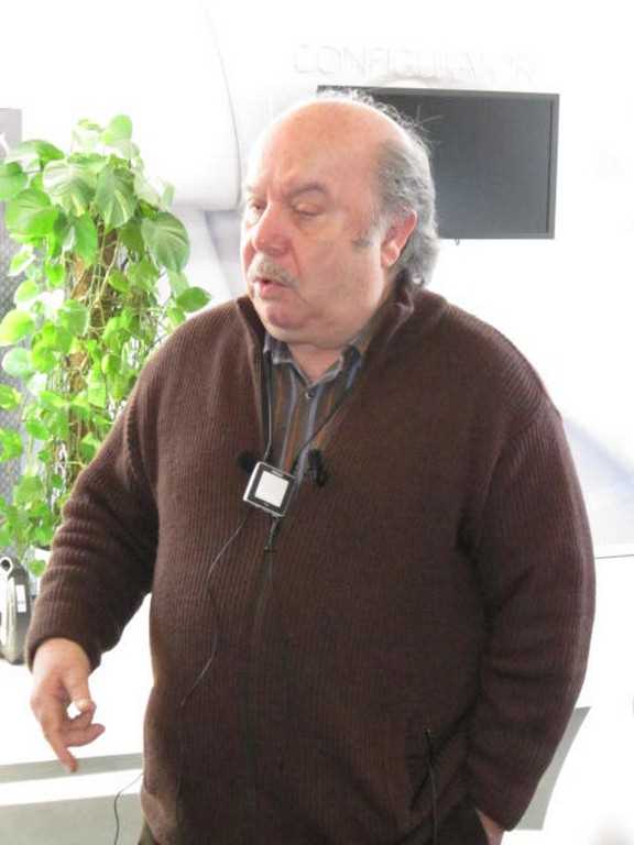 Lino Banfi con la Citroen C-Zero