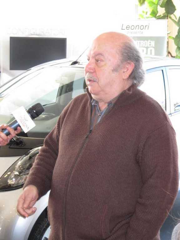 Lino Banfi con la Citroen C-Zero