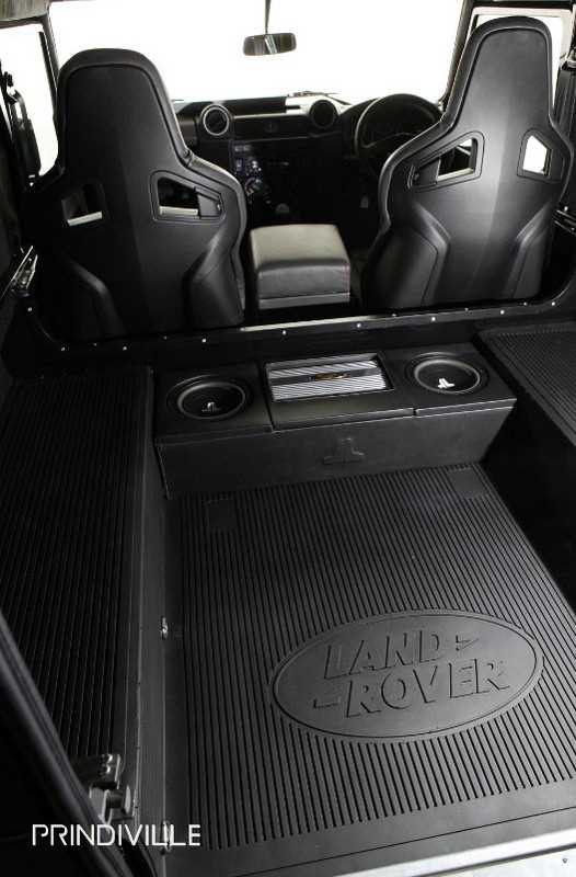 Land Rover Defender by Prindiville