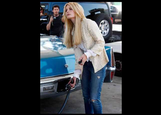 Le star di Hollywood alla stazione di rifornimento