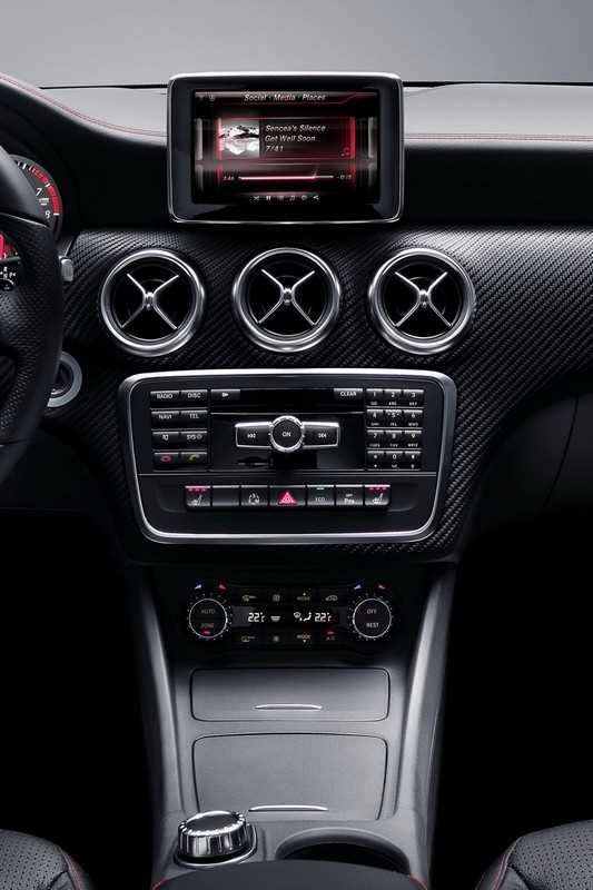 Mercedes Classe A, nuove immagini ufficiali