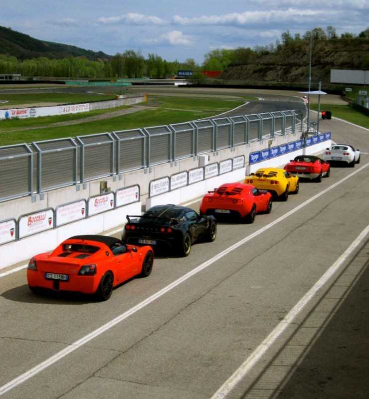 Raduno Lotus 2012 Varano de Melegari