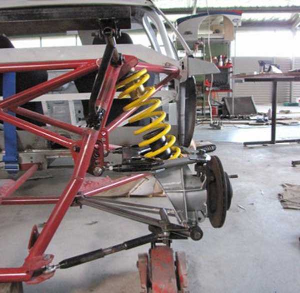 Lancia 037: come si costruisce una replica perfetta