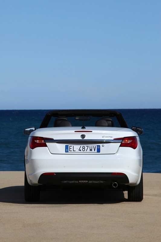 Lancia Flavia 2012