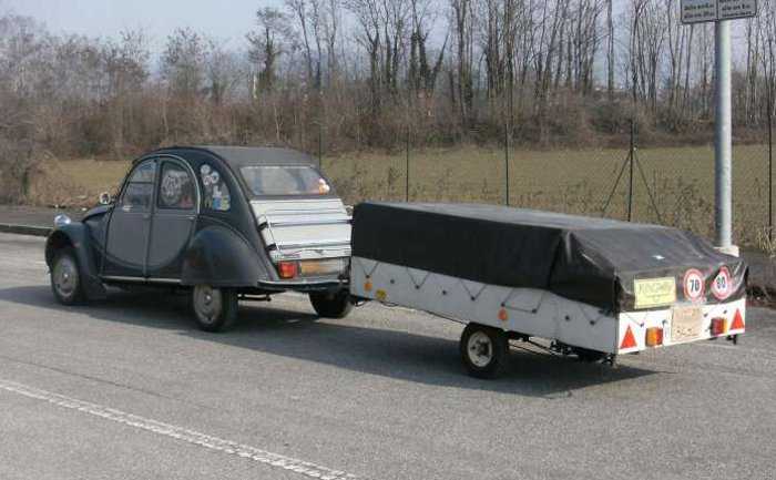 Carrello tenda, tenda da tetto: le vacanze low cost