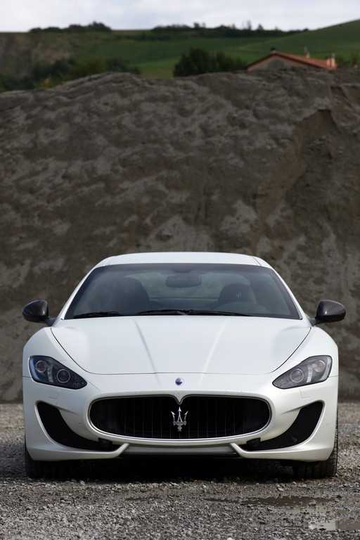 Maserati GranTurismo Sport in prova