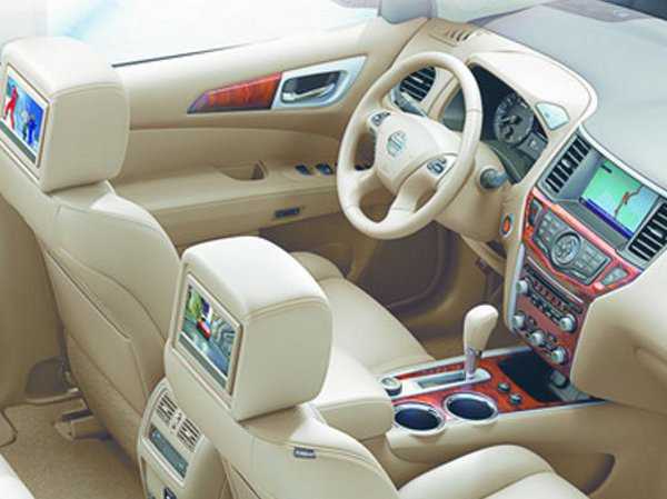 Nissan Pathfinder 2013: le immagini ufficiali