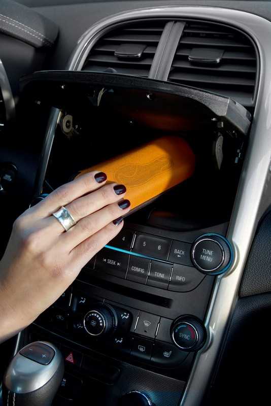 Chevrolet Malibu 2012, interni