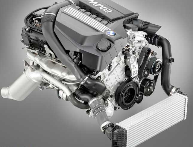 Nuova BMW Serie 4 Coupé: prime immagini
