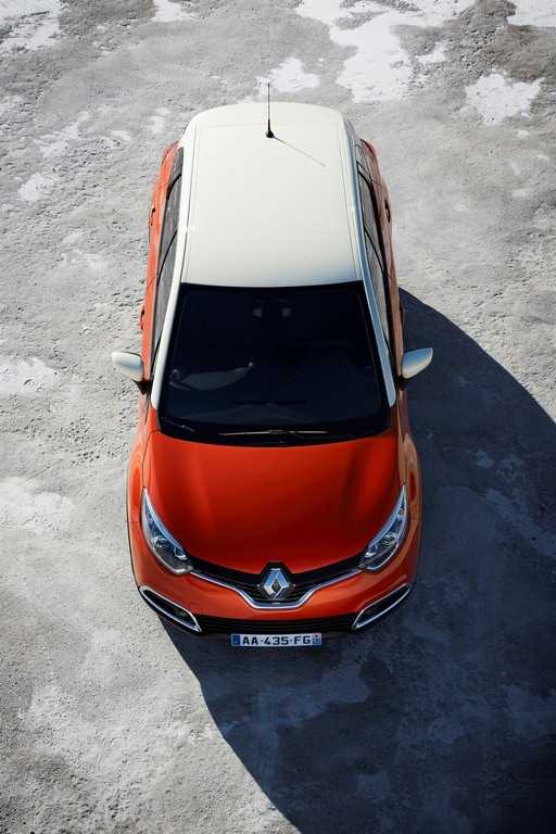Renault Captur: prime immagini ufficiali