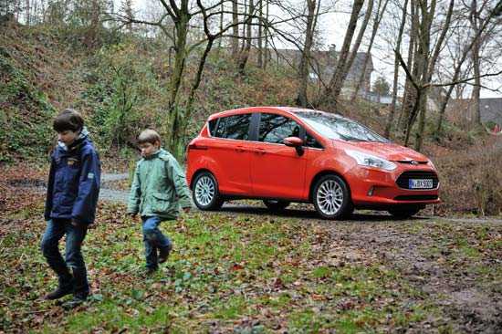 Ford B-Max, i test degli interni