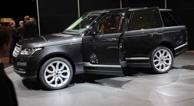Stand Land Rover al Salone di Ginevra 2013