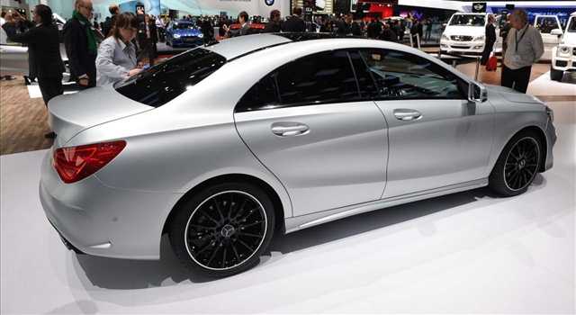 Stand Mercedes-Benz al Salone di Ginevra 2013
