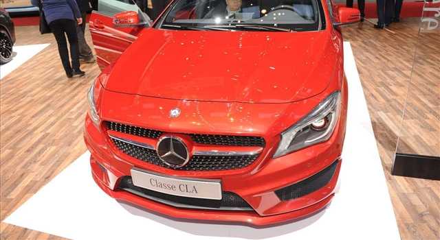 Stand Mercedes-Benz al Salone di Ginevra 2013