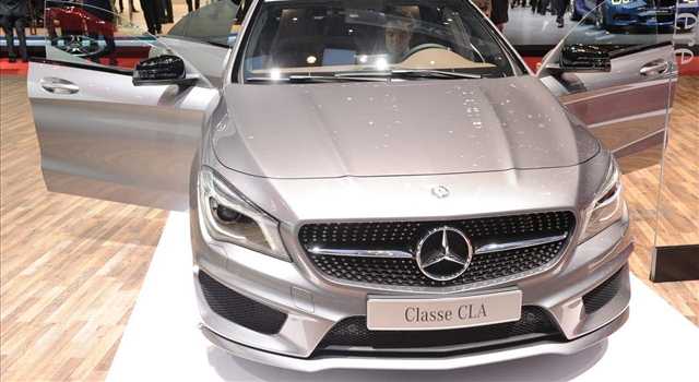 Stand Mercedes-Benz al Salone di Ginevra 2013