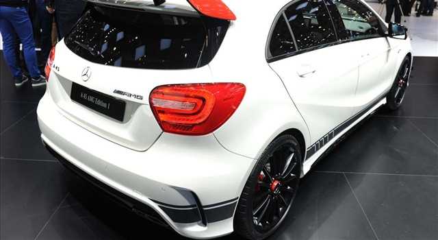 Stand Mercedes-Benz al Salone di Ginevra 2013