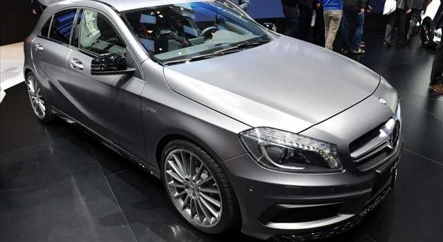Stand Mercedes-Benz al Salone di Ginevra 2013