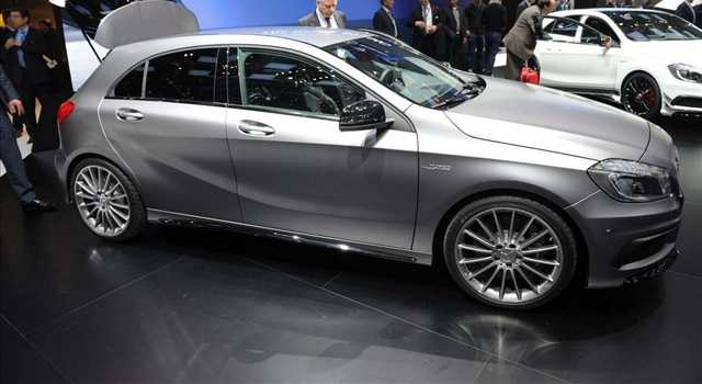 Stand Mercedes-Benz al Salone di Ginevra 2013