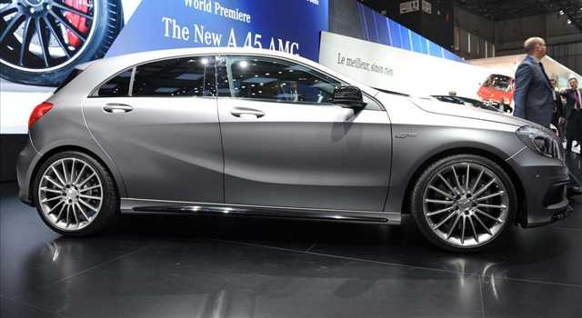 Stand Mercedes-Benz al Salone di Ginevra 2013