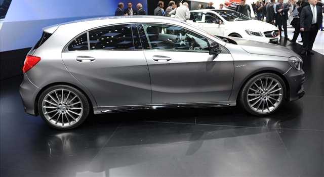 Stand Mercedes-Benz al Salone di Ginevra 2013
