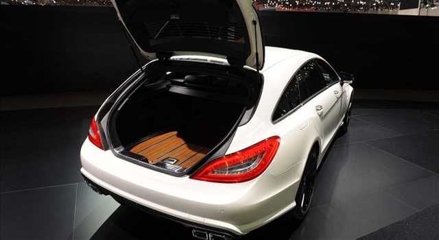 Stand Mercedes-Benz al Salone di Ginevra 2013