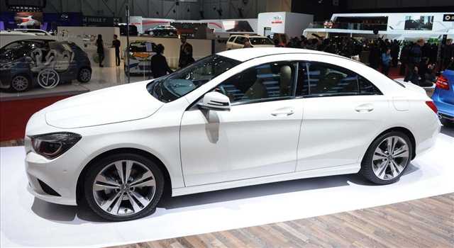 Stand Mercedes-Benz al Salone di Ginevra 2013
