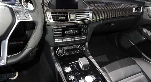 Stand Mercedes-Benz al Salone di Ginevra 2013