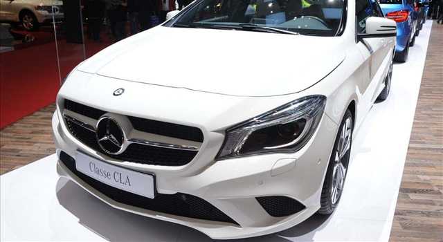 Stand Mercedes-Benz al Salone di Ginevra 2013