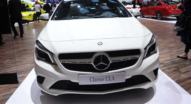 Stand Mercedes-Benz al Salone di Ginevra 2013