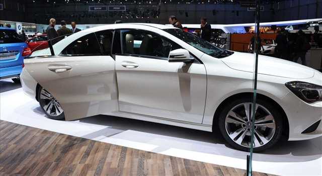 Stand Mercedes-Benz al Salone di Ginevra 2013