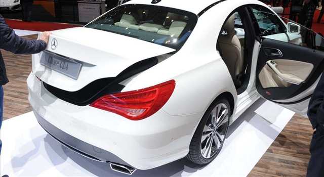 Stand Mercedes-Benz al Salone di Ginevra 2013