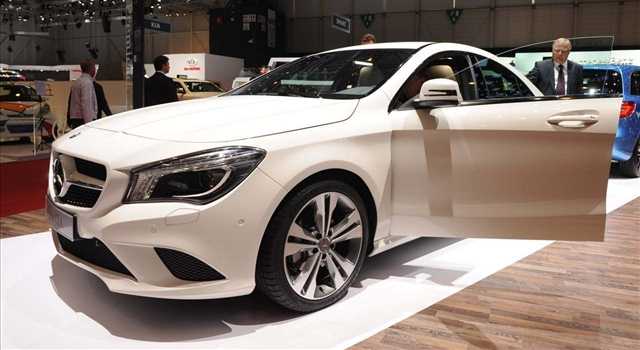 Stand Mercedes-Benz al Salone di Ginevra 2013