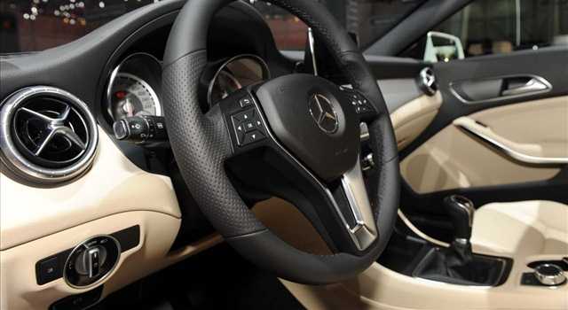 Stand Mercedes-Benz al Salone di Ginevra 2013