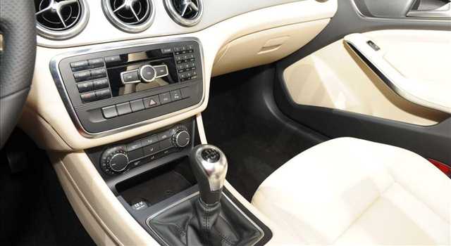 Stand Mercedes-Benz al Salone di Ginevra 2013