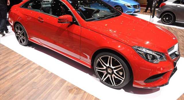 Stand Mercedes-Benz al Salone di Ginevra 2013