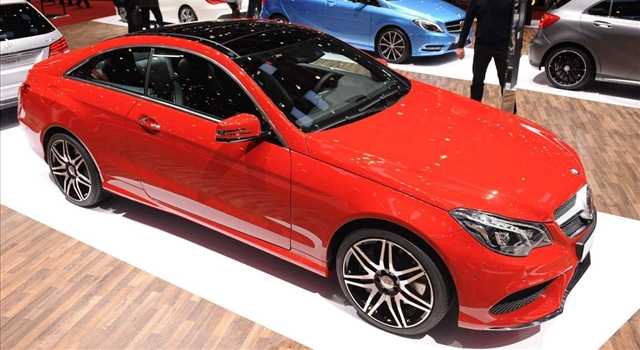 Stand Mercedes-Benz al Salone di Ginevra 2013