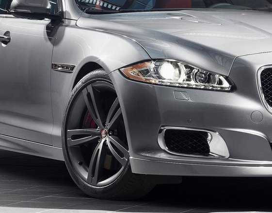 Nuova Jaguar XJR: le immagini ufficiali