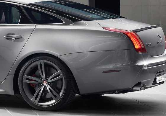 Nuova Jaguar XJR: le immagini ufficiali
